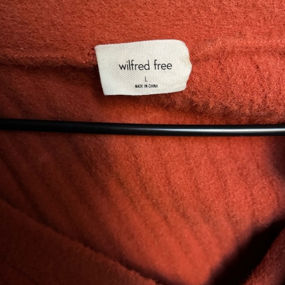 Wilfred free, large orange sweater with brown buttons. - Picture 4 of 6